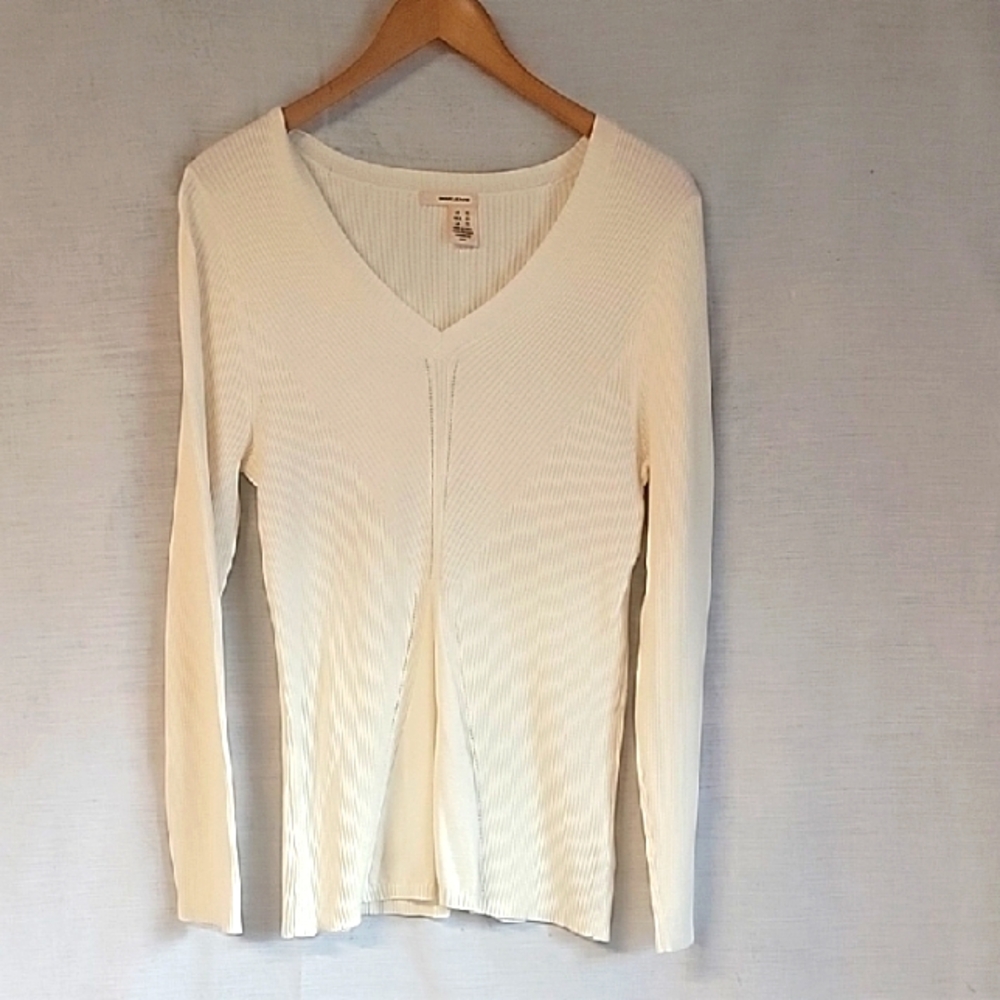 DKNY JEANS Women's Cream V-Neck Ribbed long-sleeved Sweater